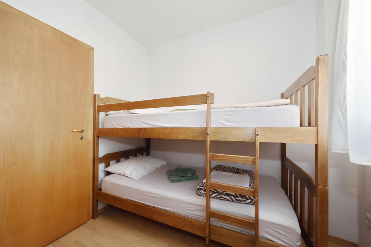 Apartment Alexa Турань Екстер'єр фото