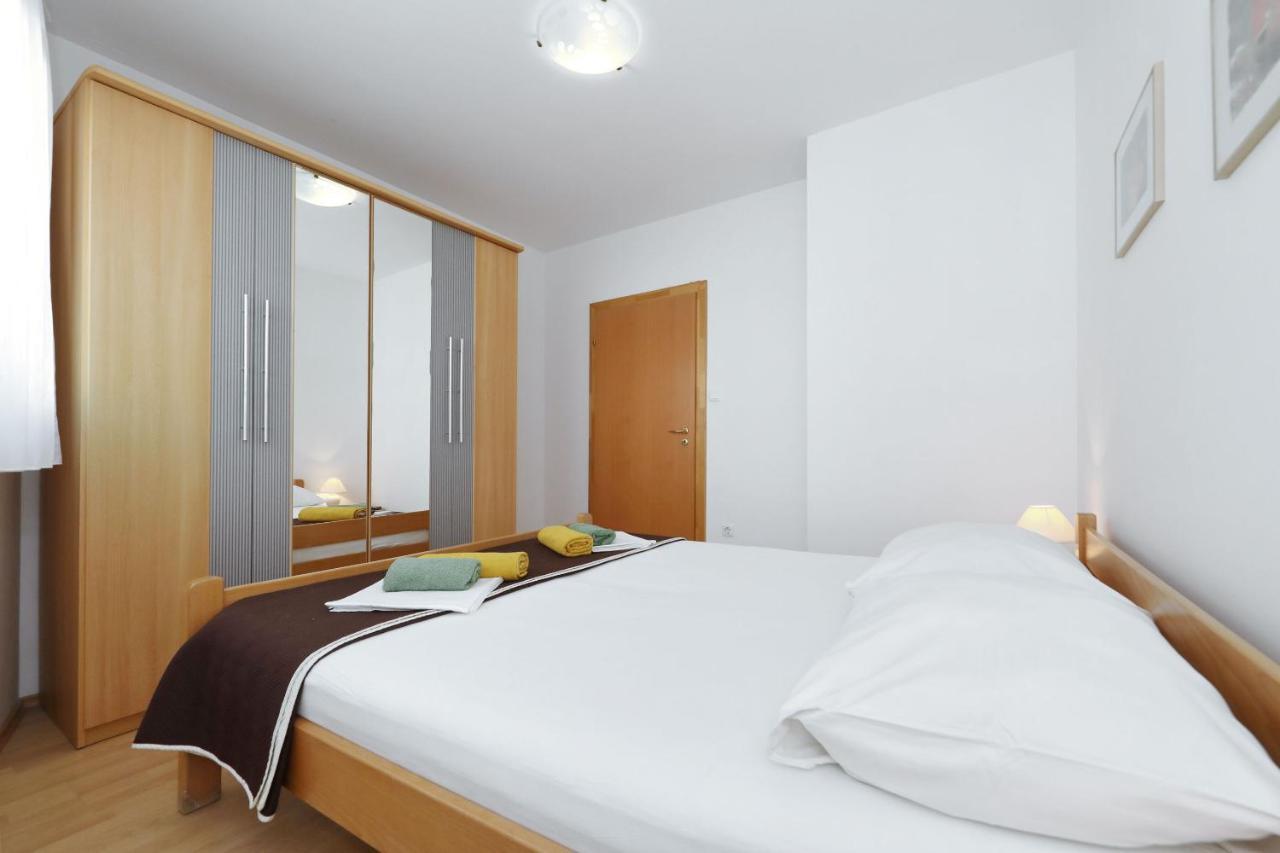 Apartment Alexa Турань Екстер'єр фото